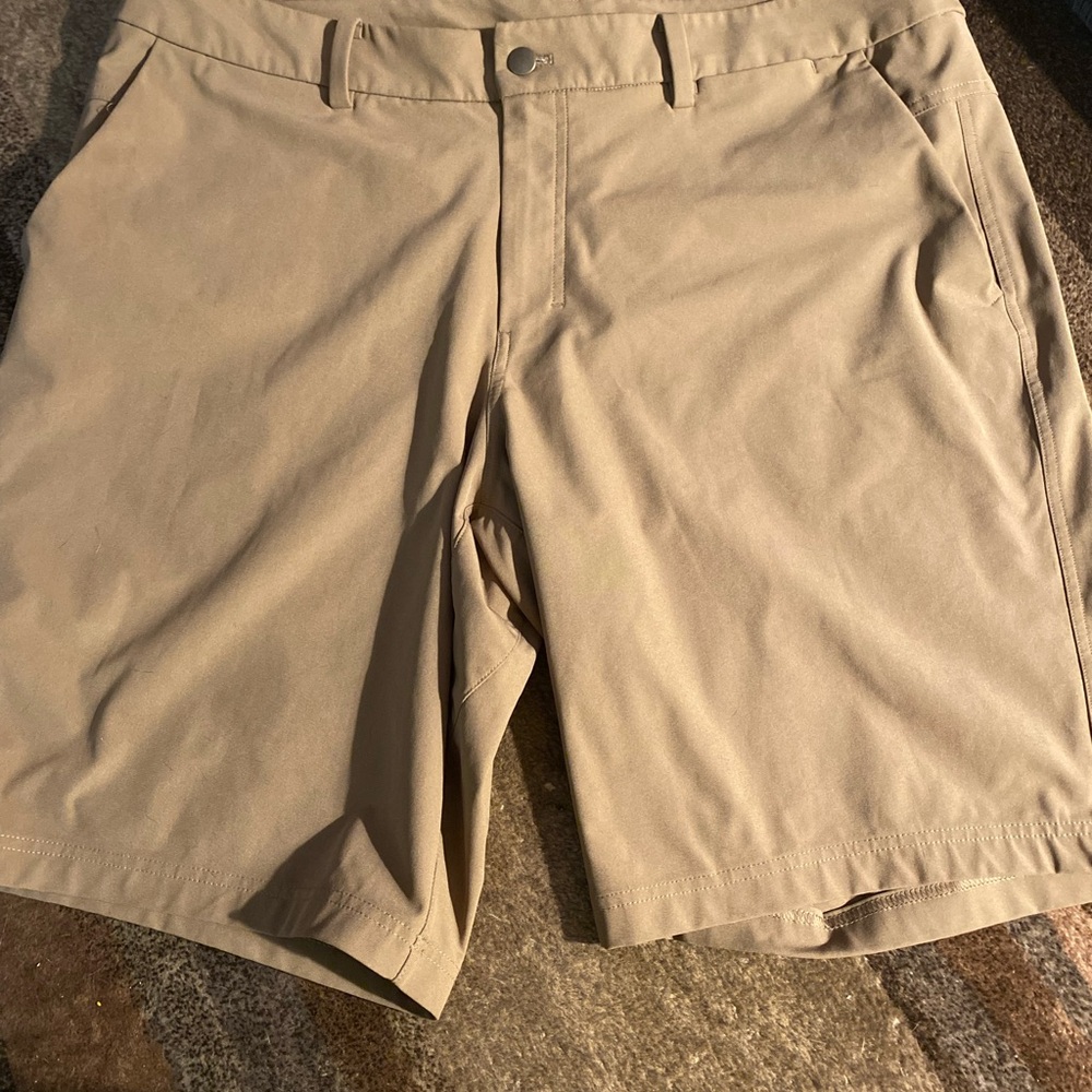 Lululemon Classic Tan Men's Flat Front Shorts